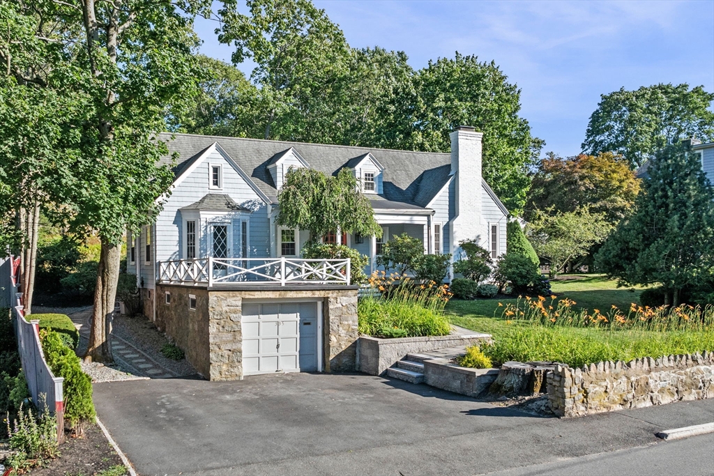 335 Puritan Rd
