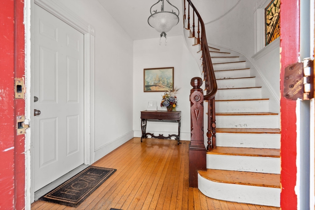 12 Summit Avenue 1