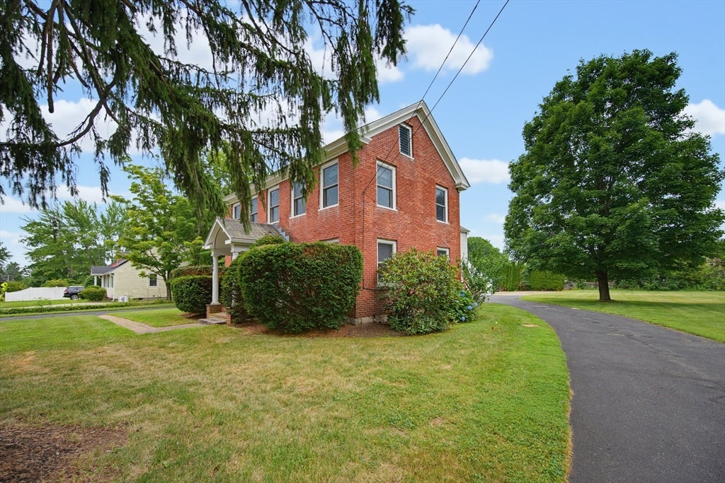 284 South St