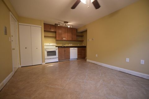 1 Colonial Village Dr 3 Arlington MA 02476