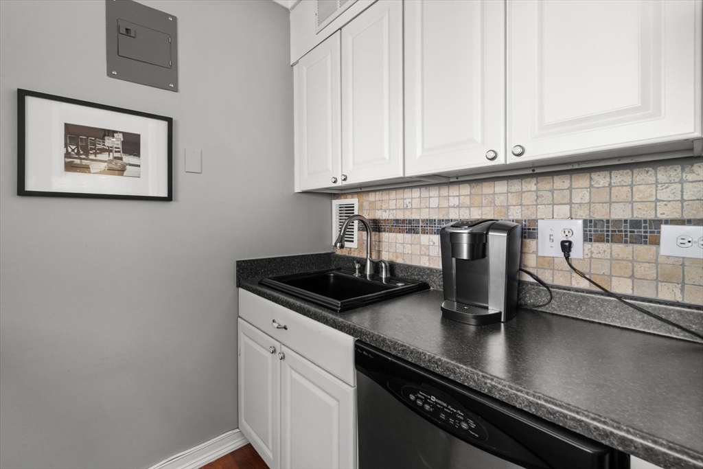 65 East India Row #16E, Boston, MA Photo #6