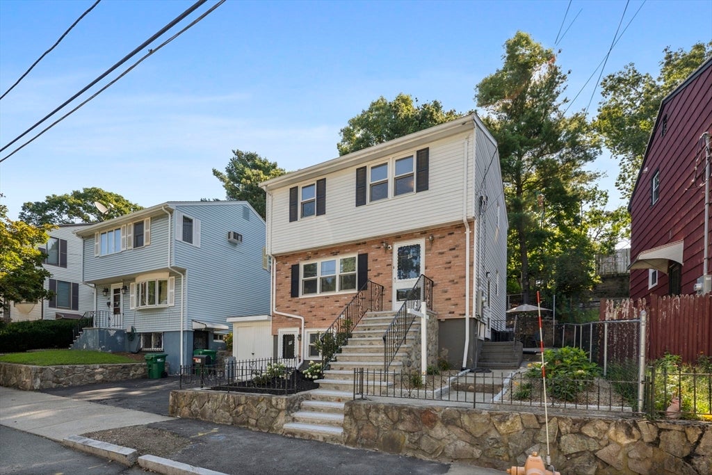 111 Mitchell Ave