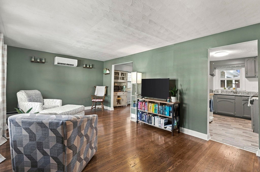 111 Mitchell Ave, Medford, MA, 111 Mitchell Ave, Medford, MA Photo #6