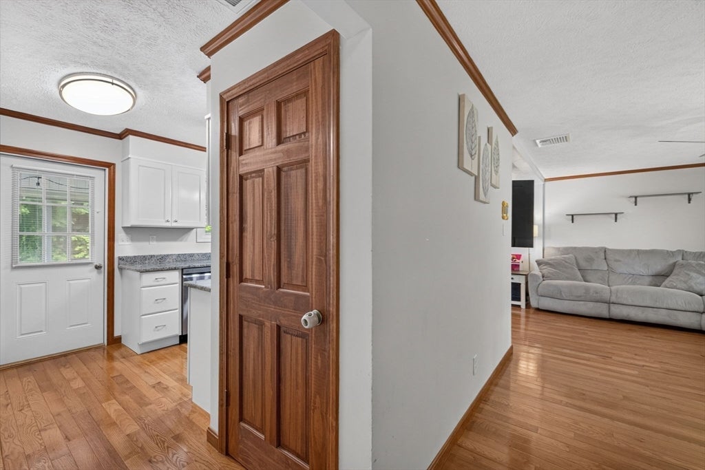 39 Rice Corner Rd, Brookfield, MA, 39 Rice Corner Rd, Brookfield, MA Photo #9