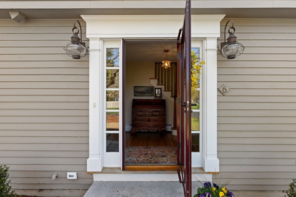 6 Audubon Drive