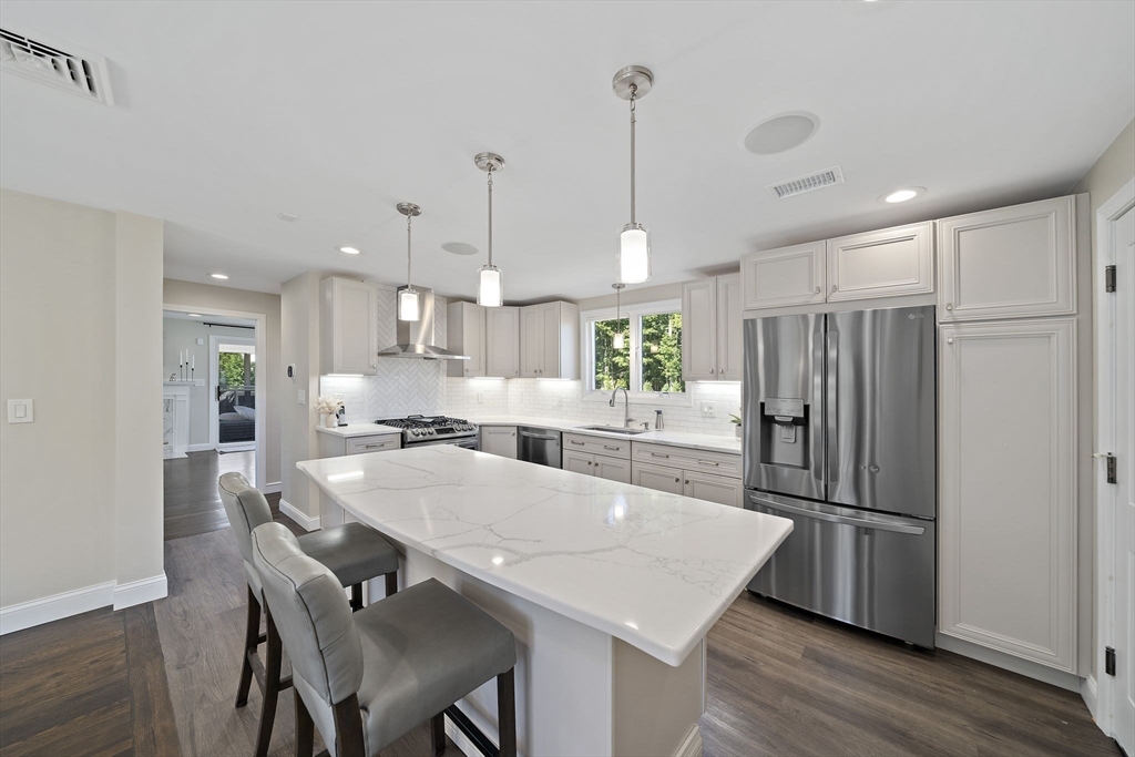 1 Breton Dr