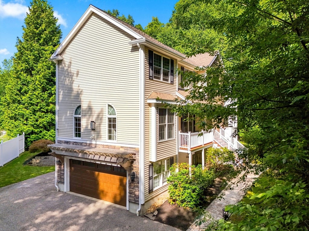 18 Parsonage Hill Rd, Haverhill, MA Photo #1
