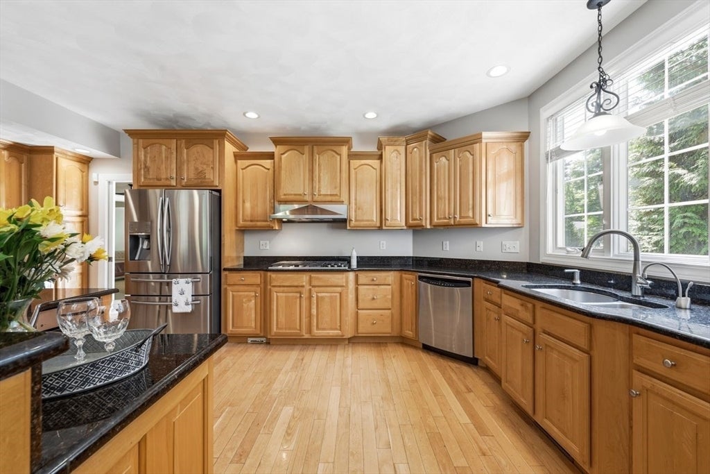 18 Parsonage Hill Rd, Haverhill, MA Photo #13