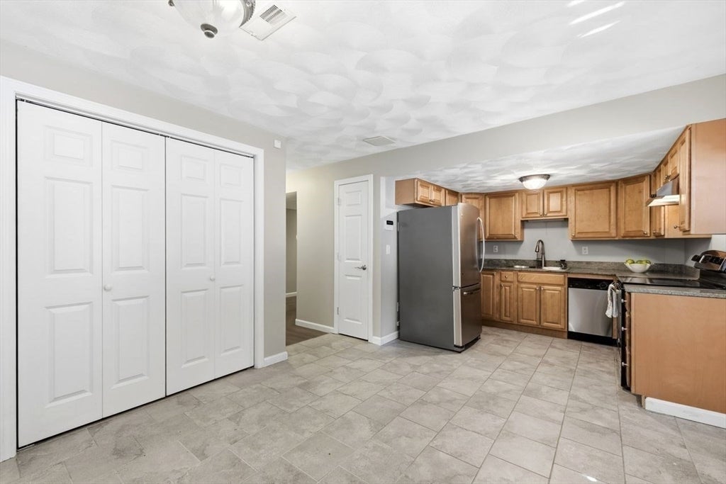 18 Parsonage Hill Rd, Haverhill, MA Photo #31