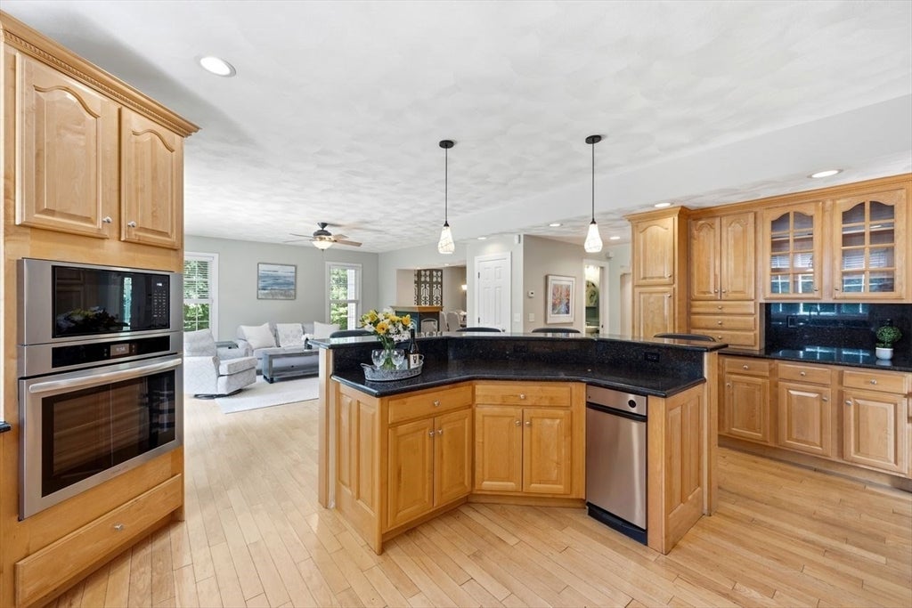 18 Parsonage Hill Rd, Haverhill, MA Photo #15