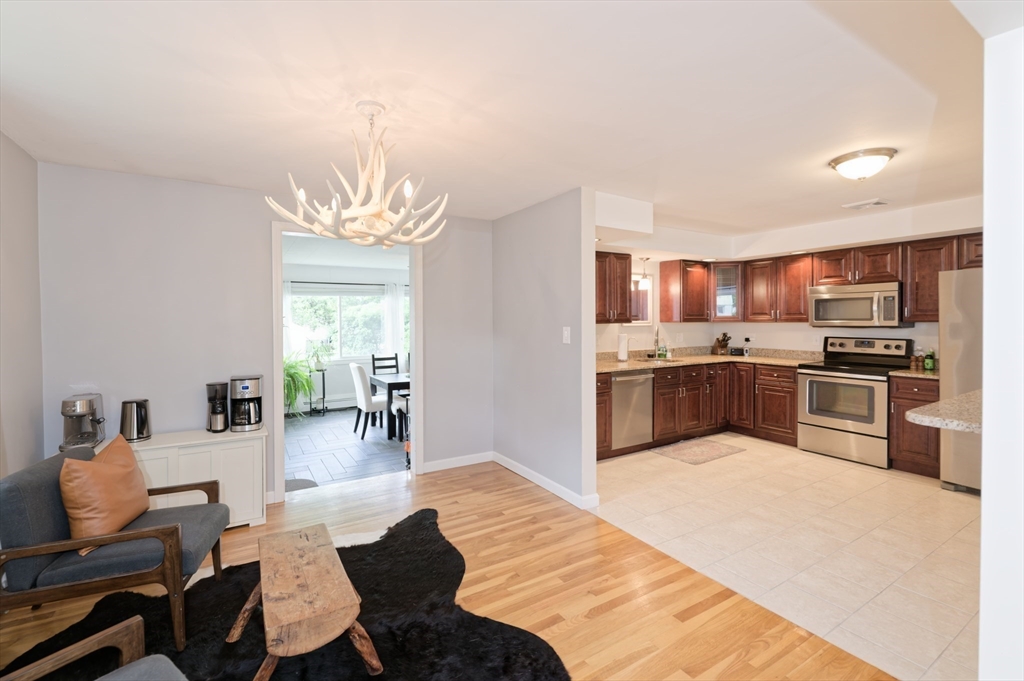 117 Longmeadow Ave