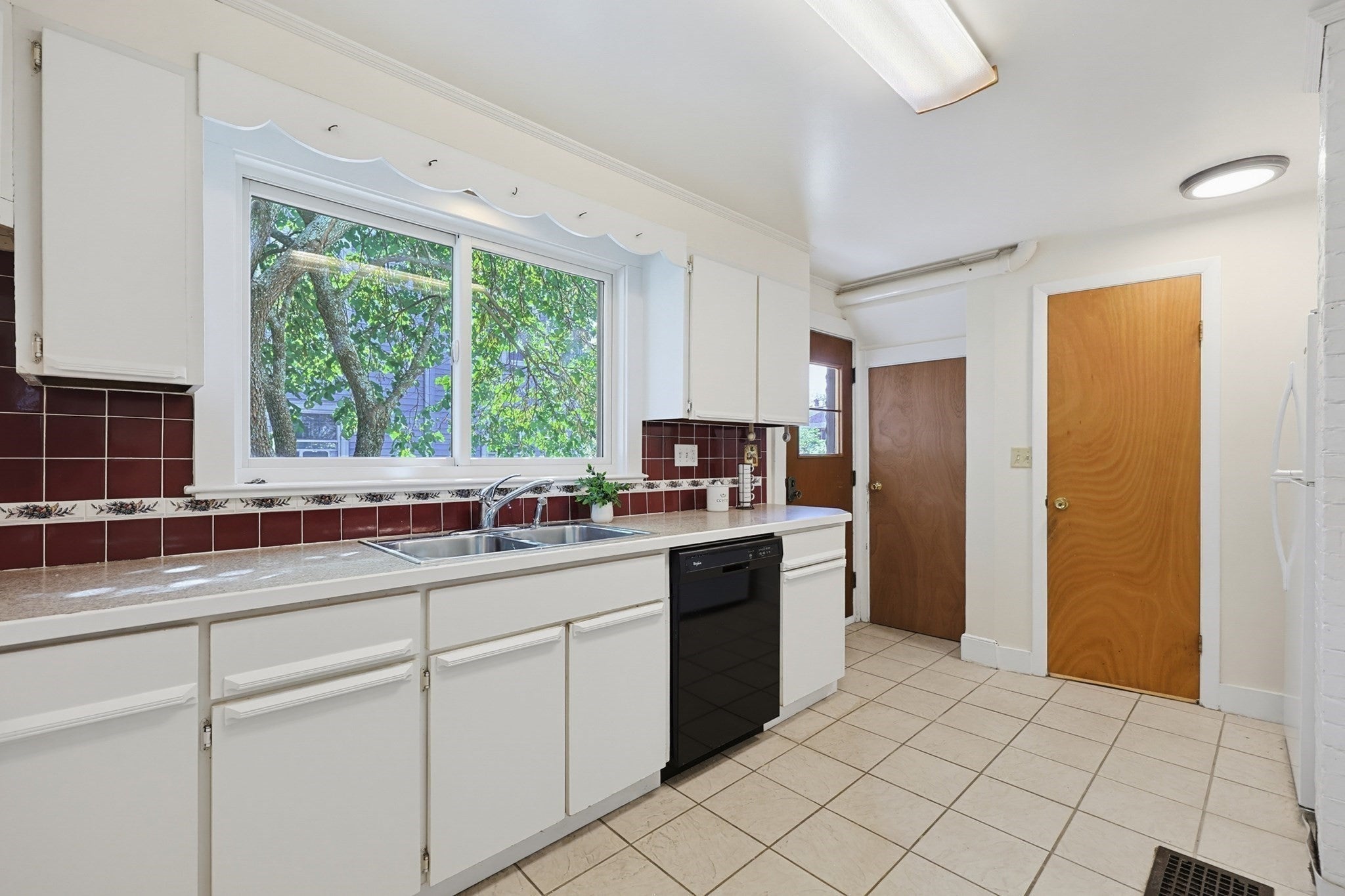 148 Washington St, Medford, MA, 148 Washington St, Medford, MA Photo #12