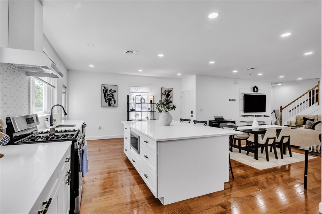 86 Chandler St, Marlborough, MA Photo #10