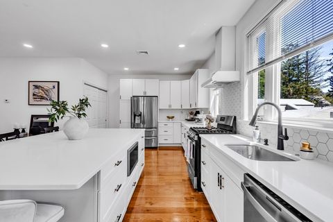 Photo of 86 Chandler St, Marlborough, MA 01752 (MLS # 73516468)