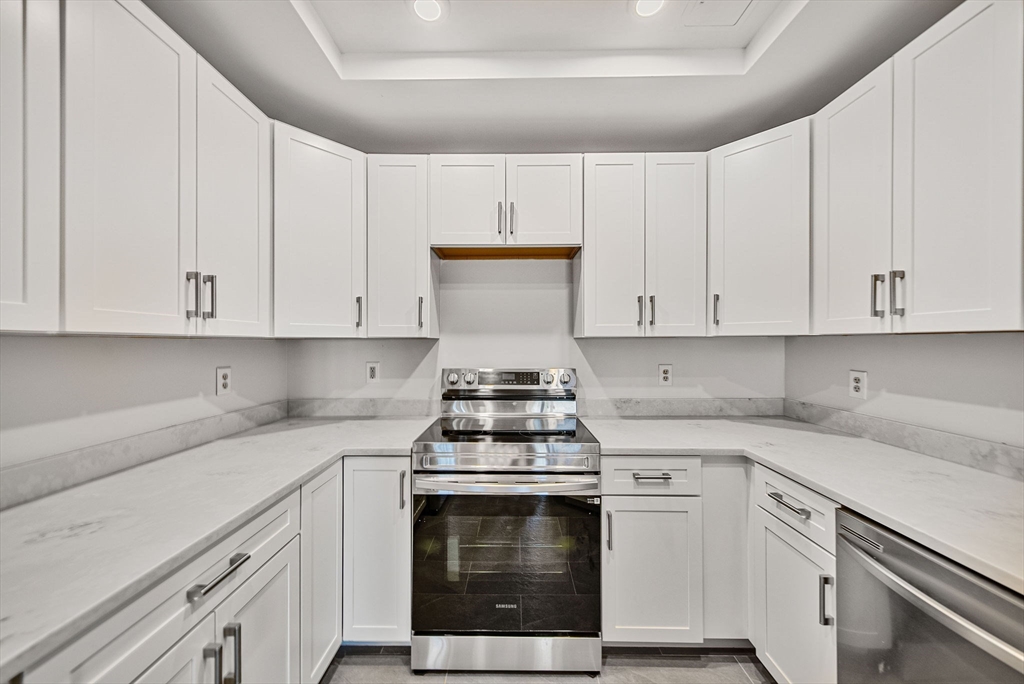 989 East Street 106