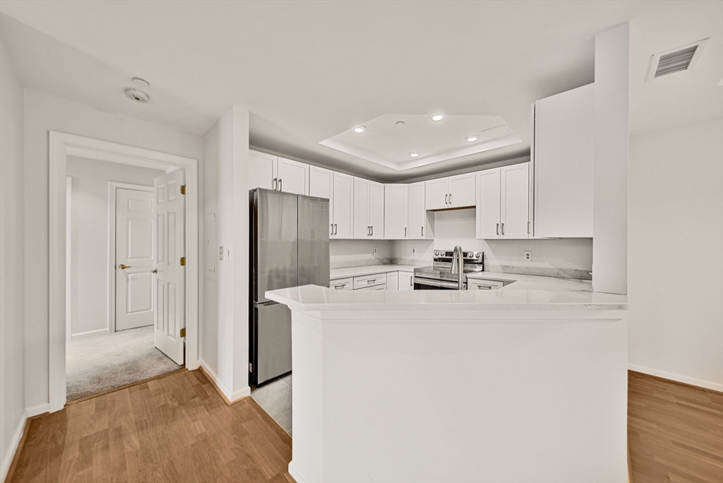 989 East Street 106