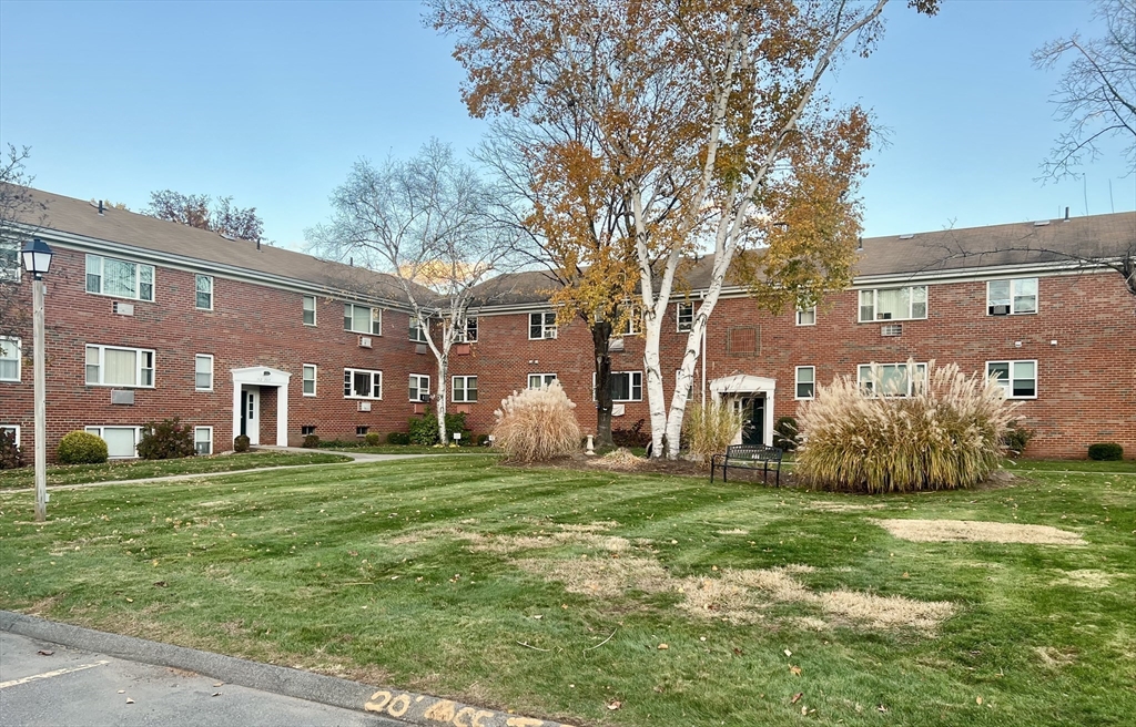 192 Regency Park Dr 192