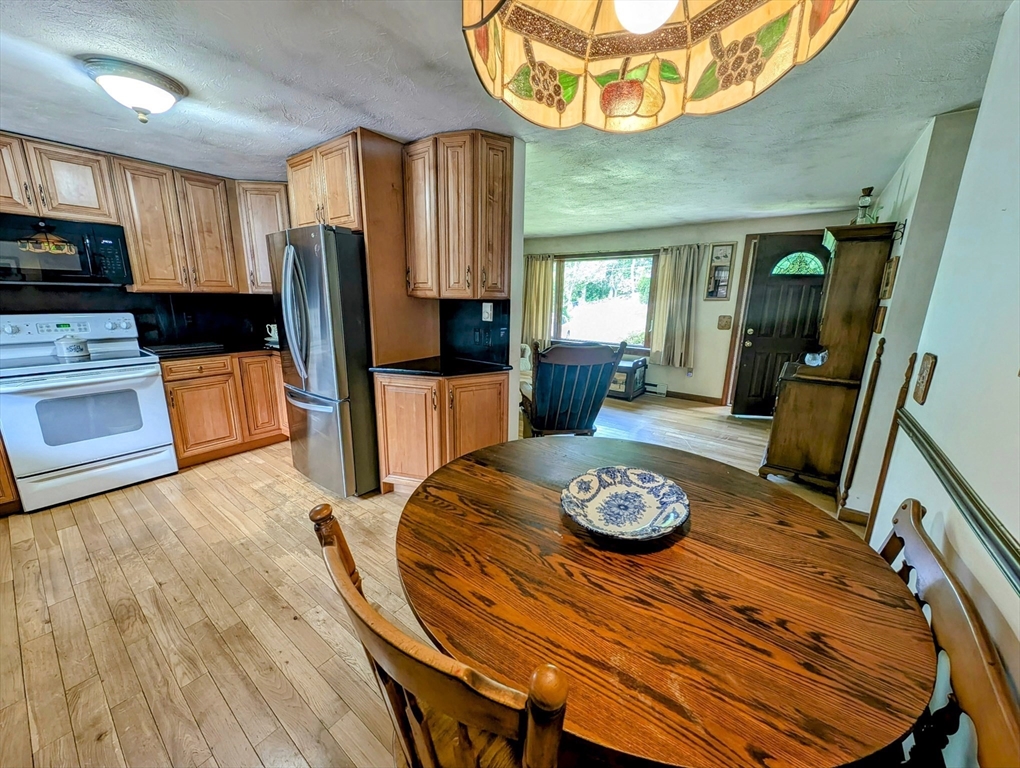74 Ellis Rd