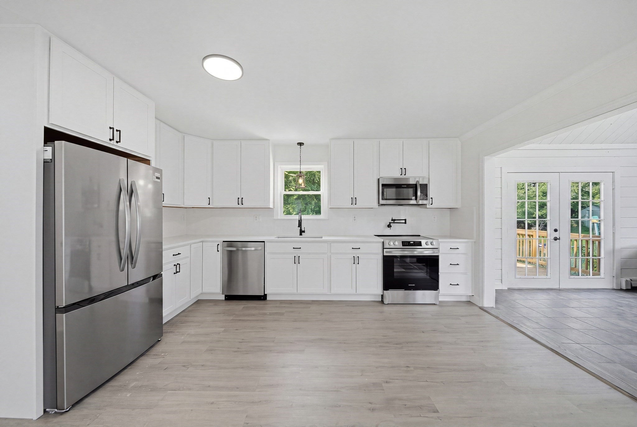 6 Sterling St, Leicester, MA, 6 Sterling St, Leicester, MA Photo #3