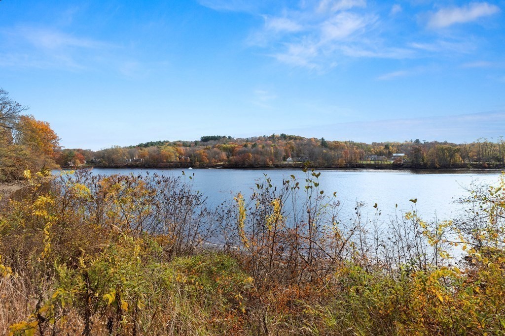 118 River Rd