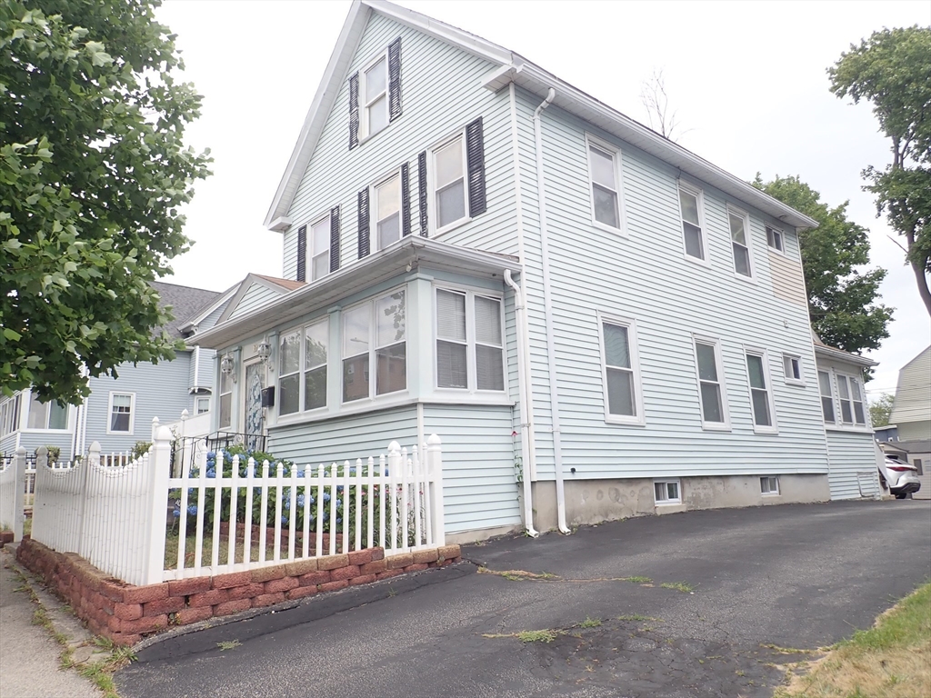 10 Almont Ave