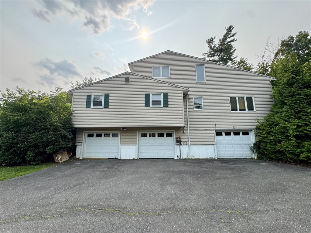 Photo 1 of 14 — 11 Robert Dr, Holyoke, MA 01040