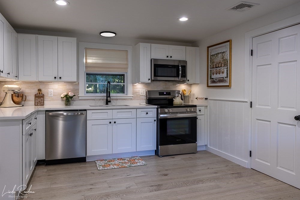 172 Holliston St, Medway, MA, 172 Holliston St, Medway, MA Photo #5