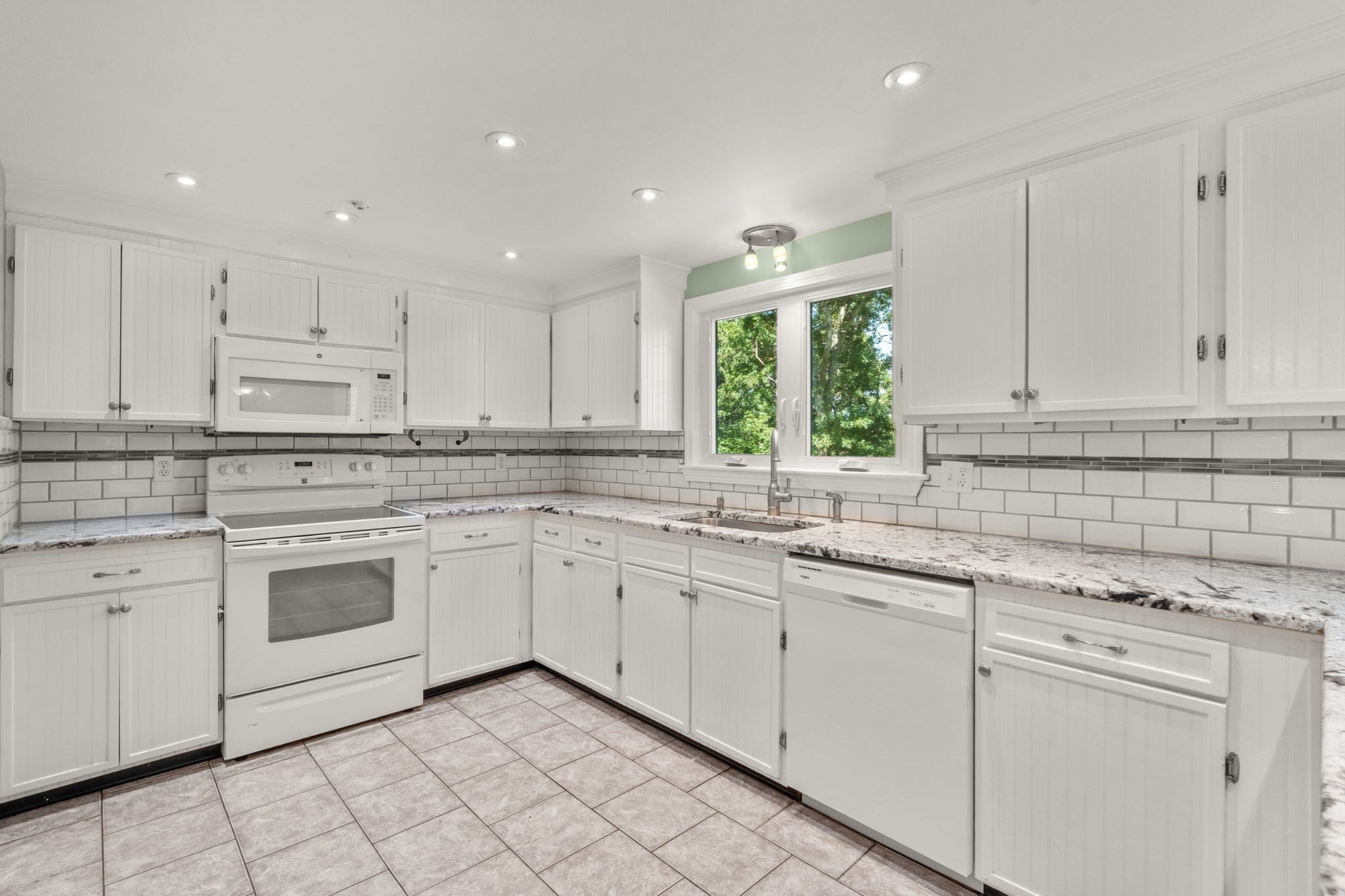 46 Wayne Rd, Bourne, MA, 46 Wayne Rd, Bourne, MA Photo #5