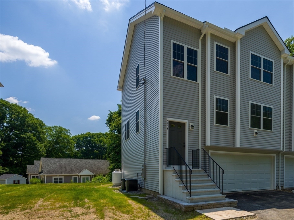 View West Boylston, MA 01583 condo