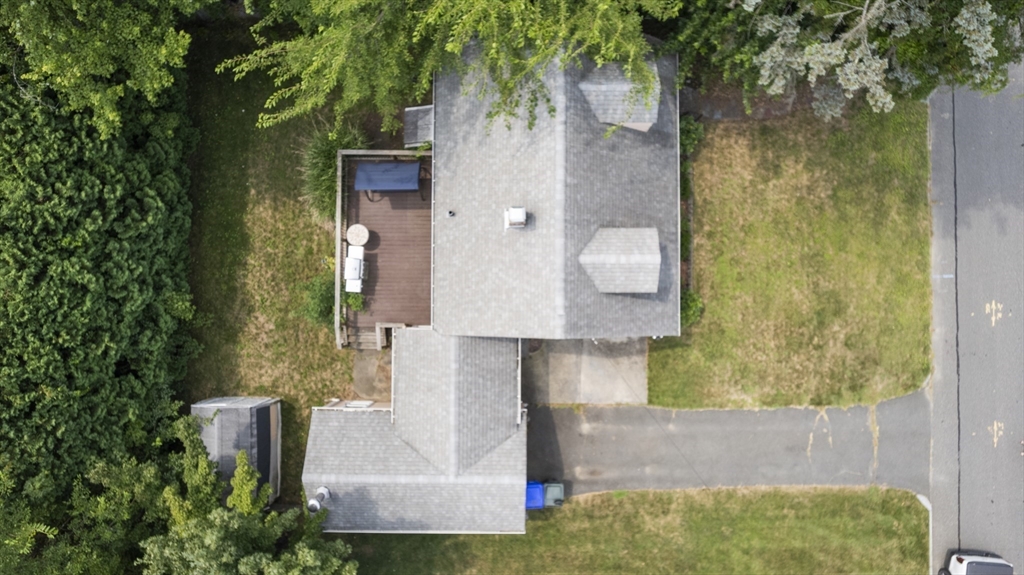 13 Lawn St