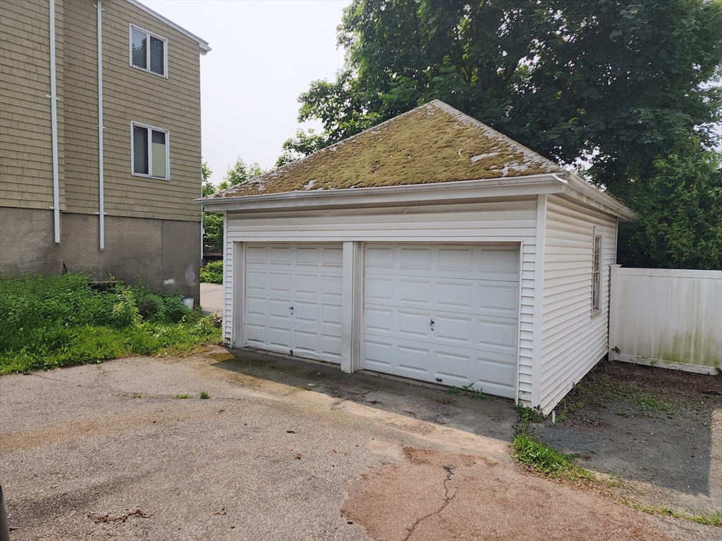 235 Common St