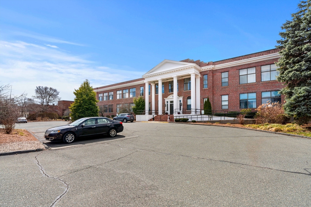 90 Sea St 219
