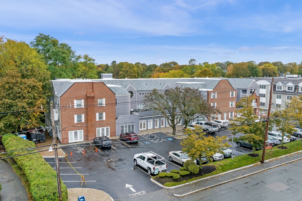 212 Humphrey Street 205