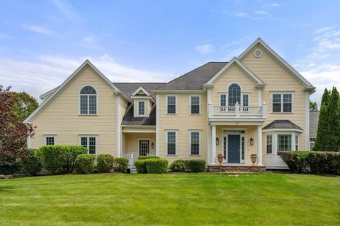 33 Garrett Rd North Attleboro MA 02760
