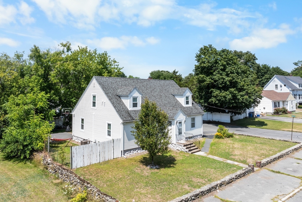 34 Merrimack St