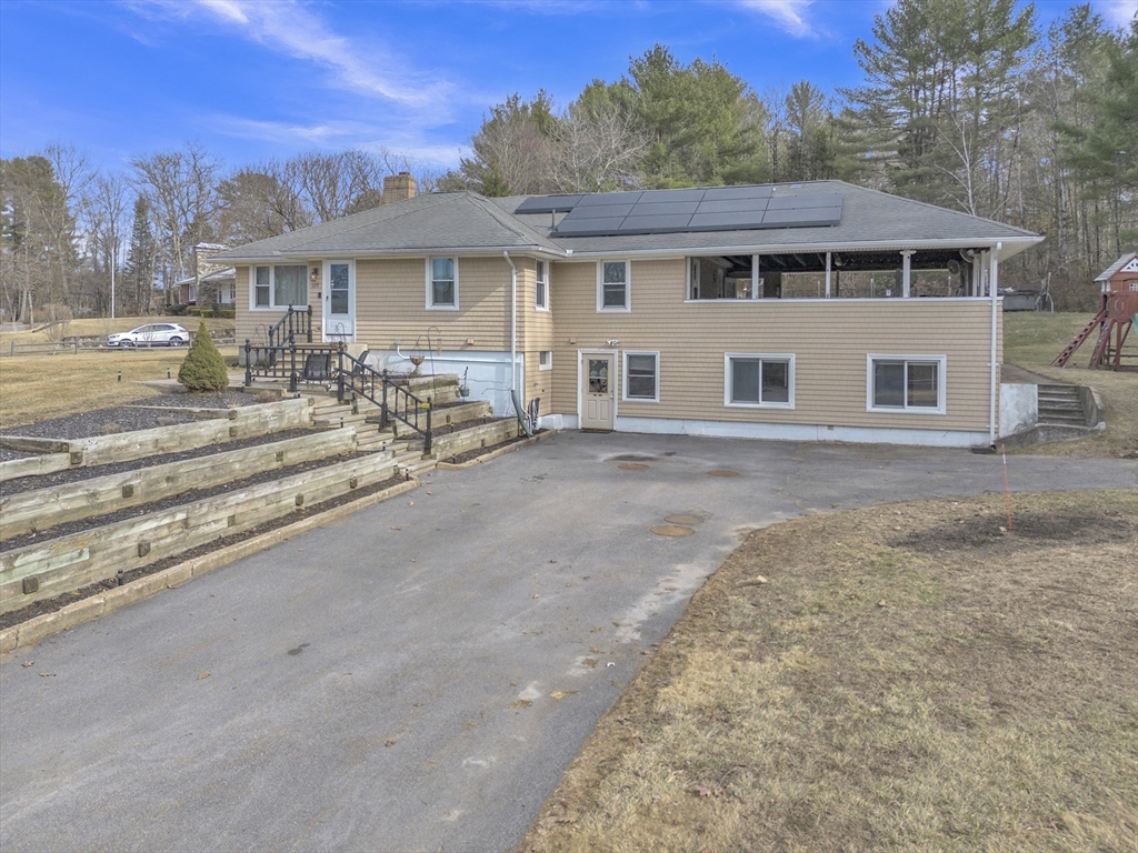109 N Brookfield Rd