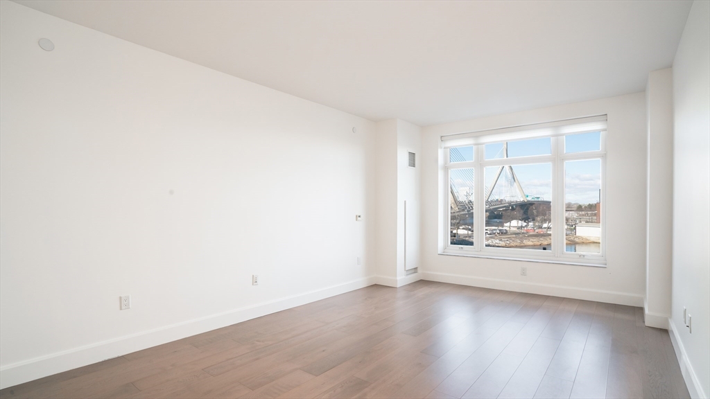 100 Lovejoy Wharf 4-H