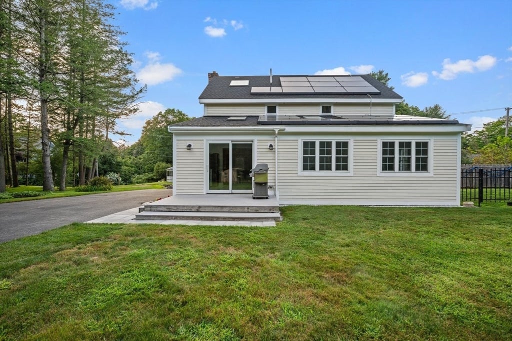 5 Elm Street, Upton, MA Photo #33