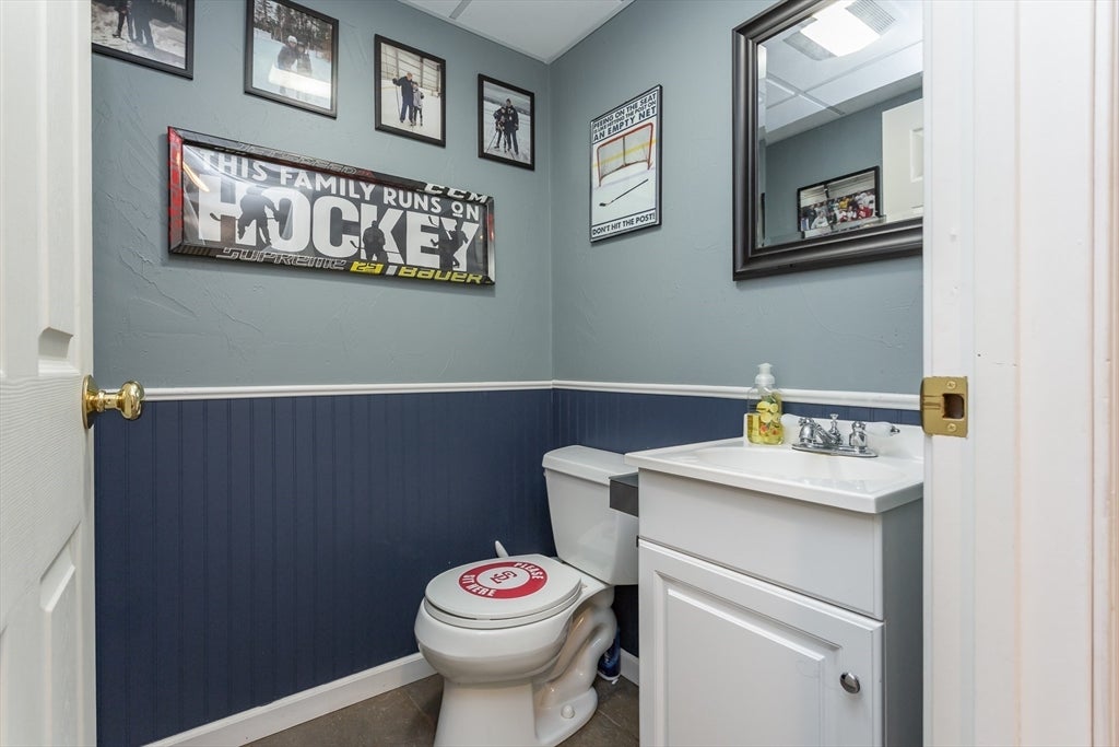 2 Sherwood DR, Halifax, MA Photo #26