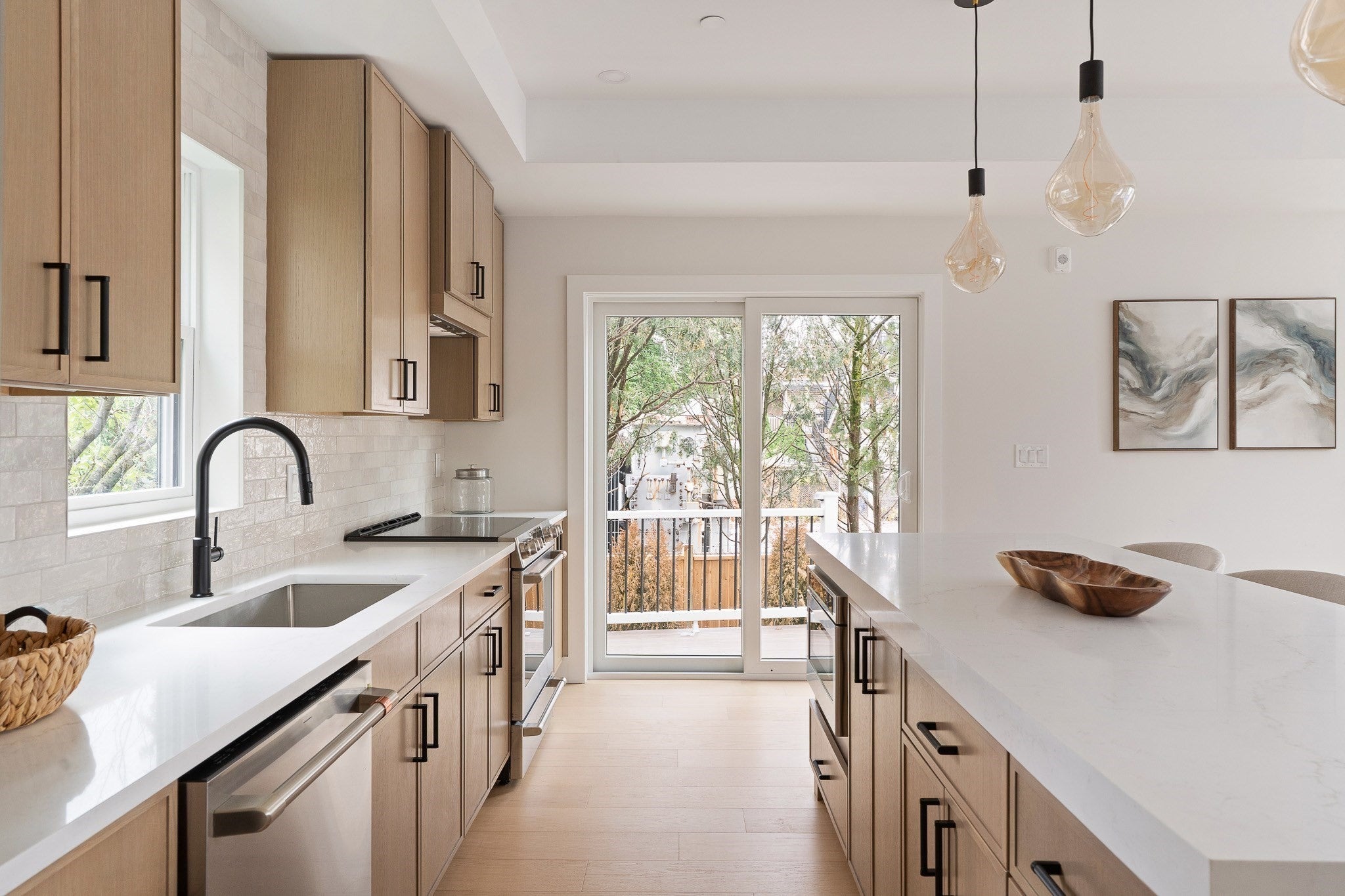 60 Franklin St 3