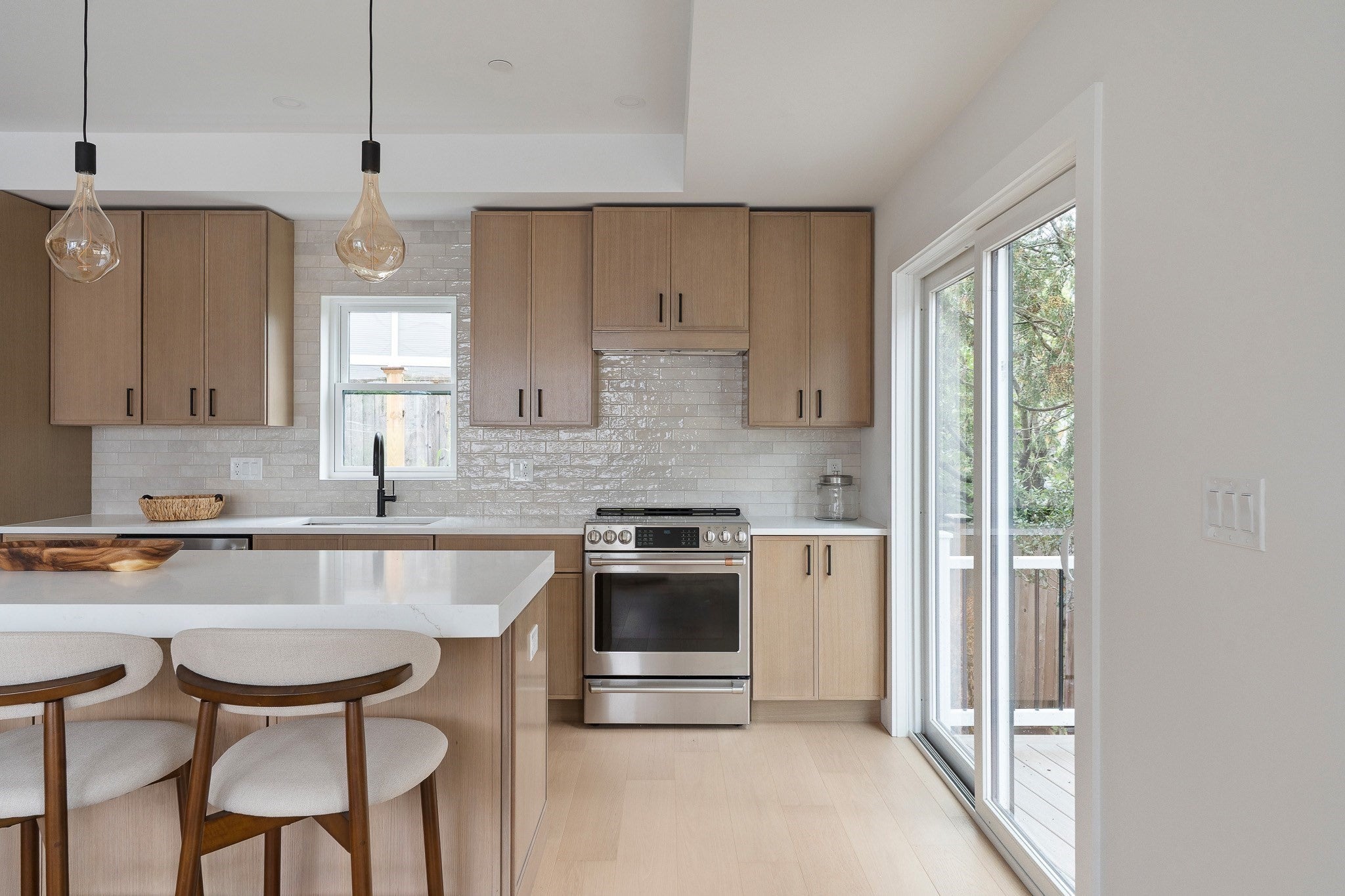 60 Franklin St 3