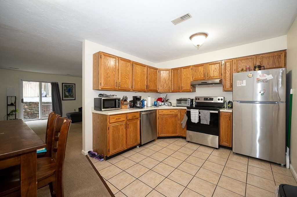 44 Maria Ave 102