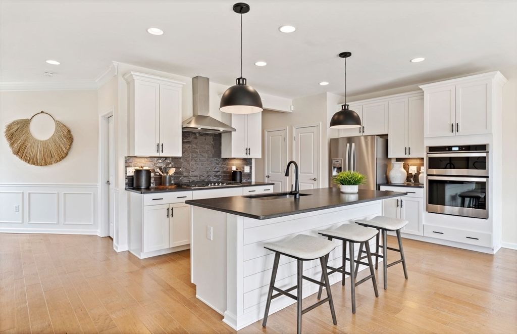 Photo of 25 Emerald Run #15, Shrewsbury, MA 01545 (MLS # 73555232)