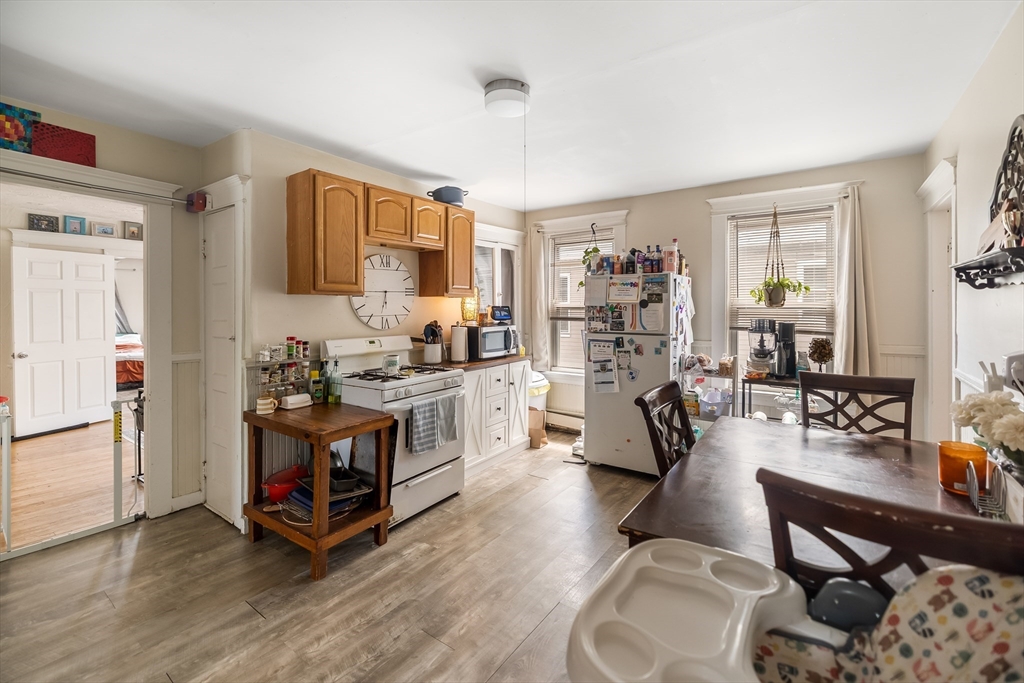 25 Almont Ave, Worcester, MA Photo #19
