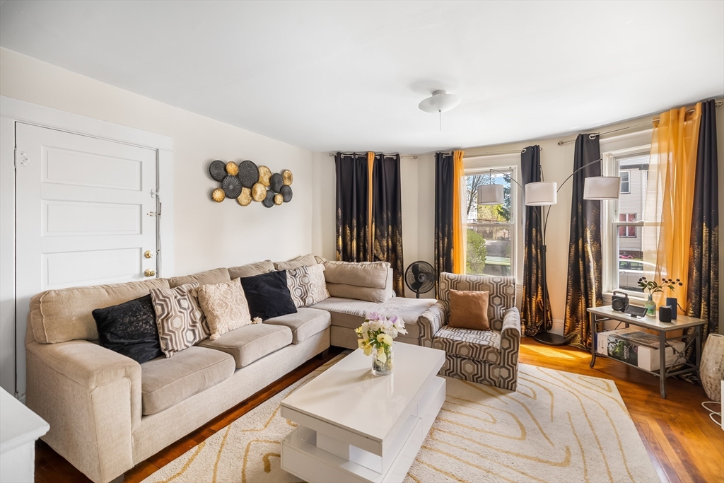 25 Almont Ave