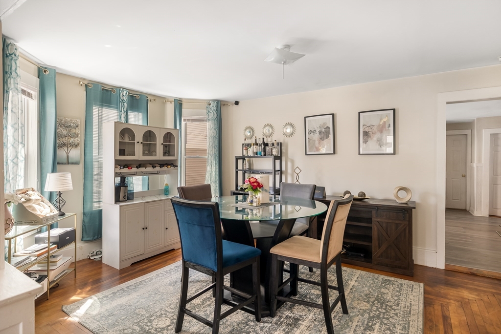 25 Almont Ave