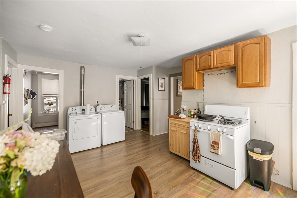 25 Almont Ave, Worcester, MA Photo #28
