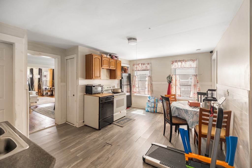 25 Almont Ave, Worcester, MA Photo #7