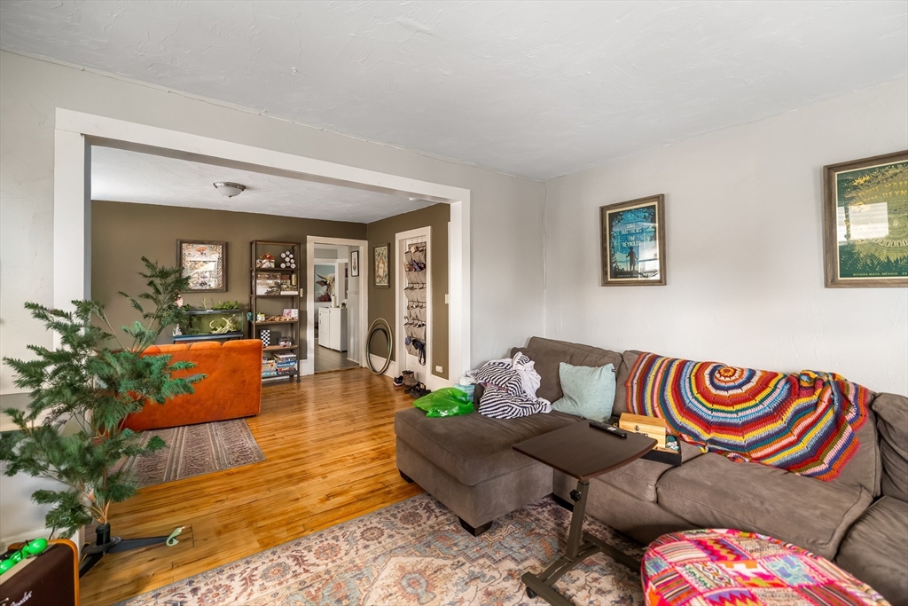25 Almont Ave, Worcester, MA Photo #26