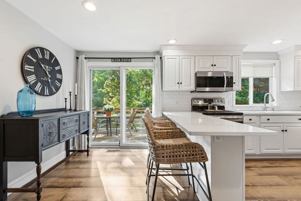 15 River Edge Rd, Mansfield, MA, 15 River Edge Rd, Mansfield, MA Photo #16